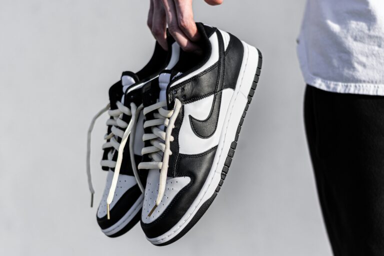 will-breen-QbDe8JxtUp0-unsplash - Sport met stijl Nike Dunk Low