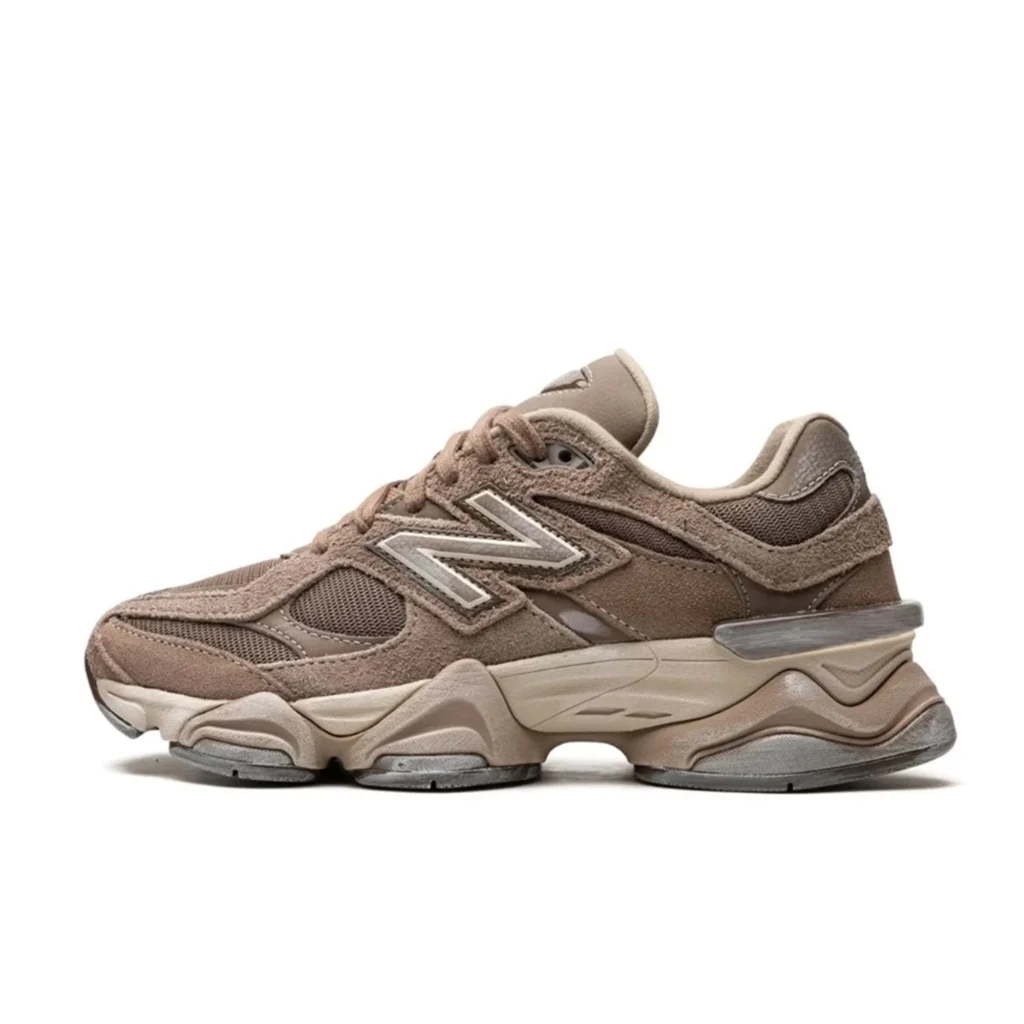 New Balance 9060 Mushroom Timberwolf - Bruine sneakers dames