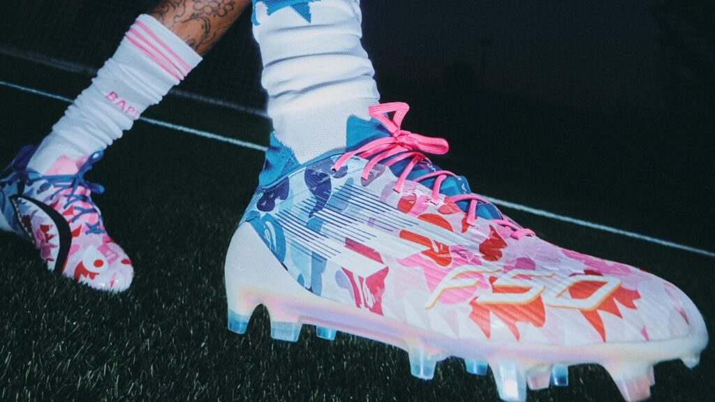 F50 Elite Firm Ground blauwe naar roze gradient met ABC CAMO