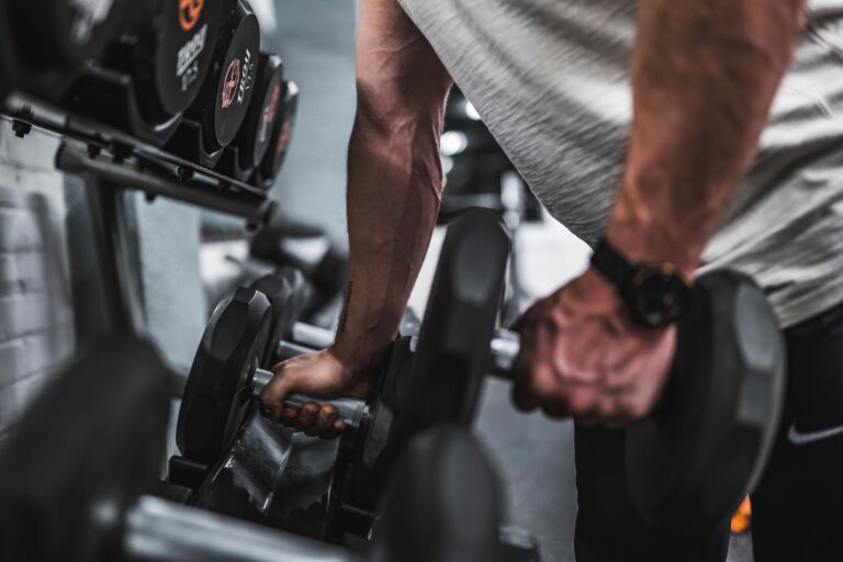 anastase-maragos-FP7cfYPPUKM-unsplash - Sport met stijl fitness